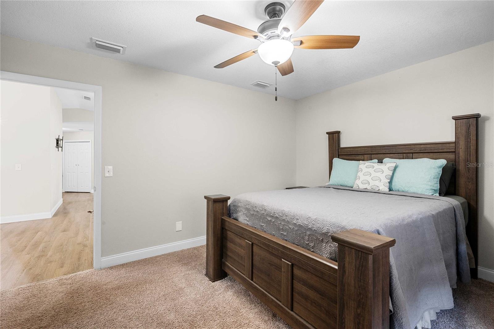 2423 FORREST CREST CIR