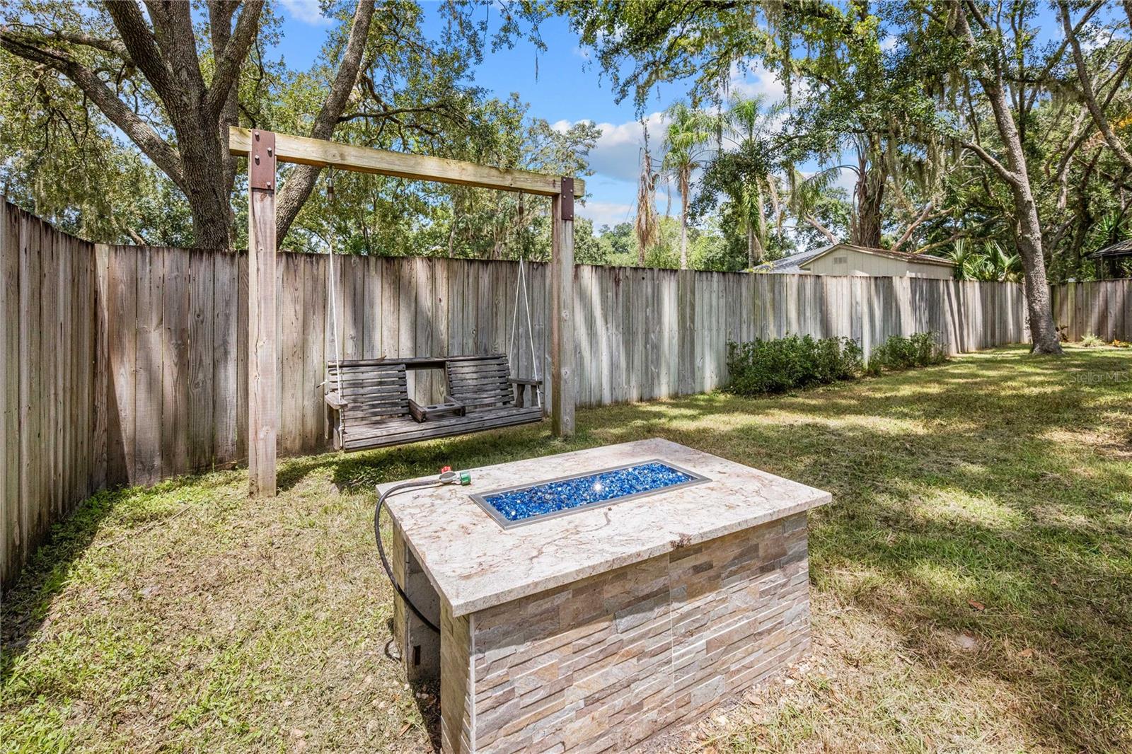 2423 FORREST CREST CIR