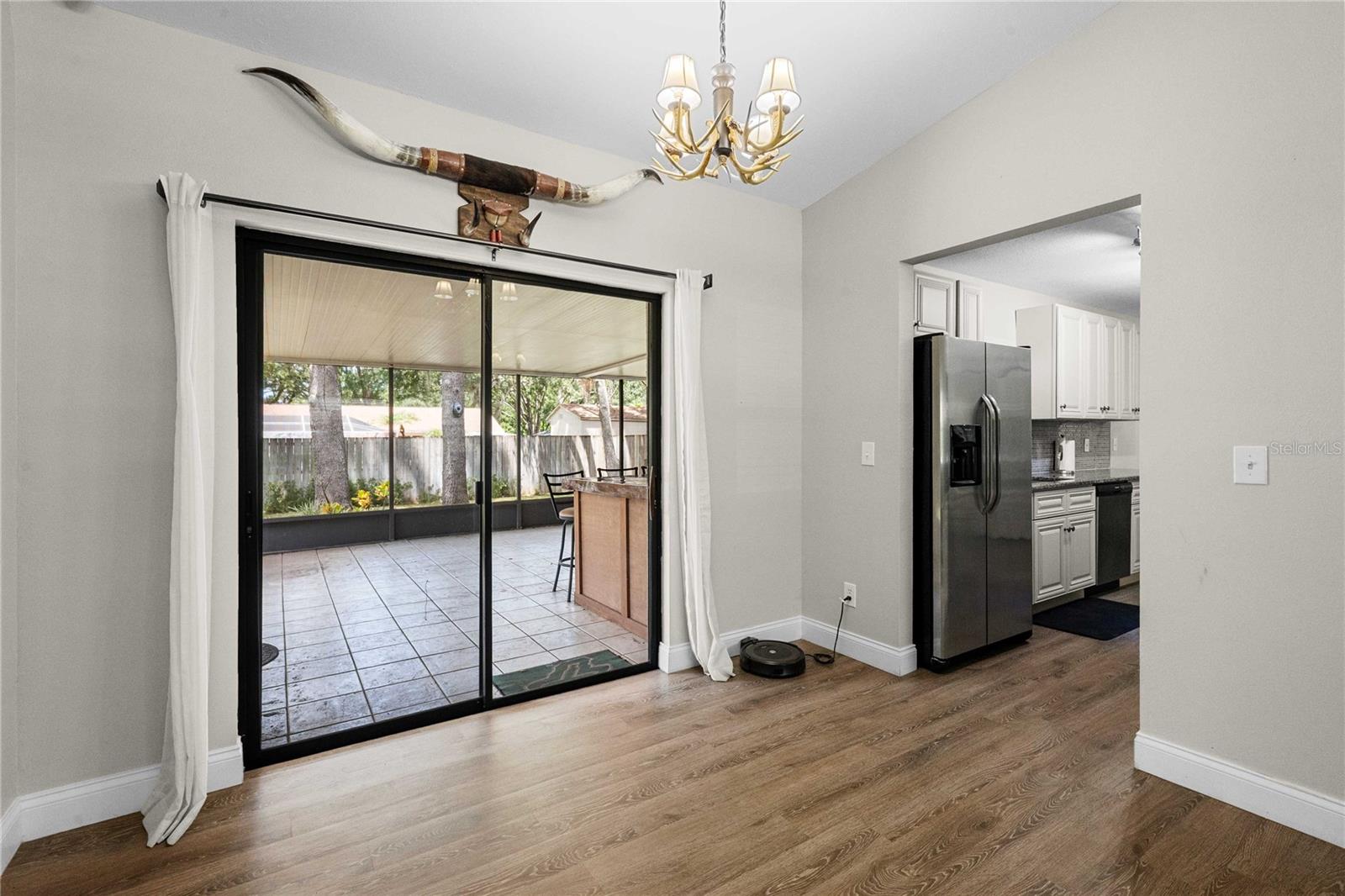 2423 FORREST CREST CIR