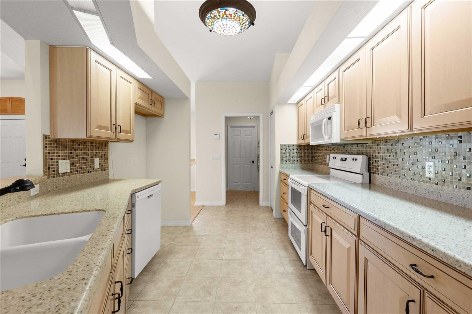 12404 PALM RIDGE DR