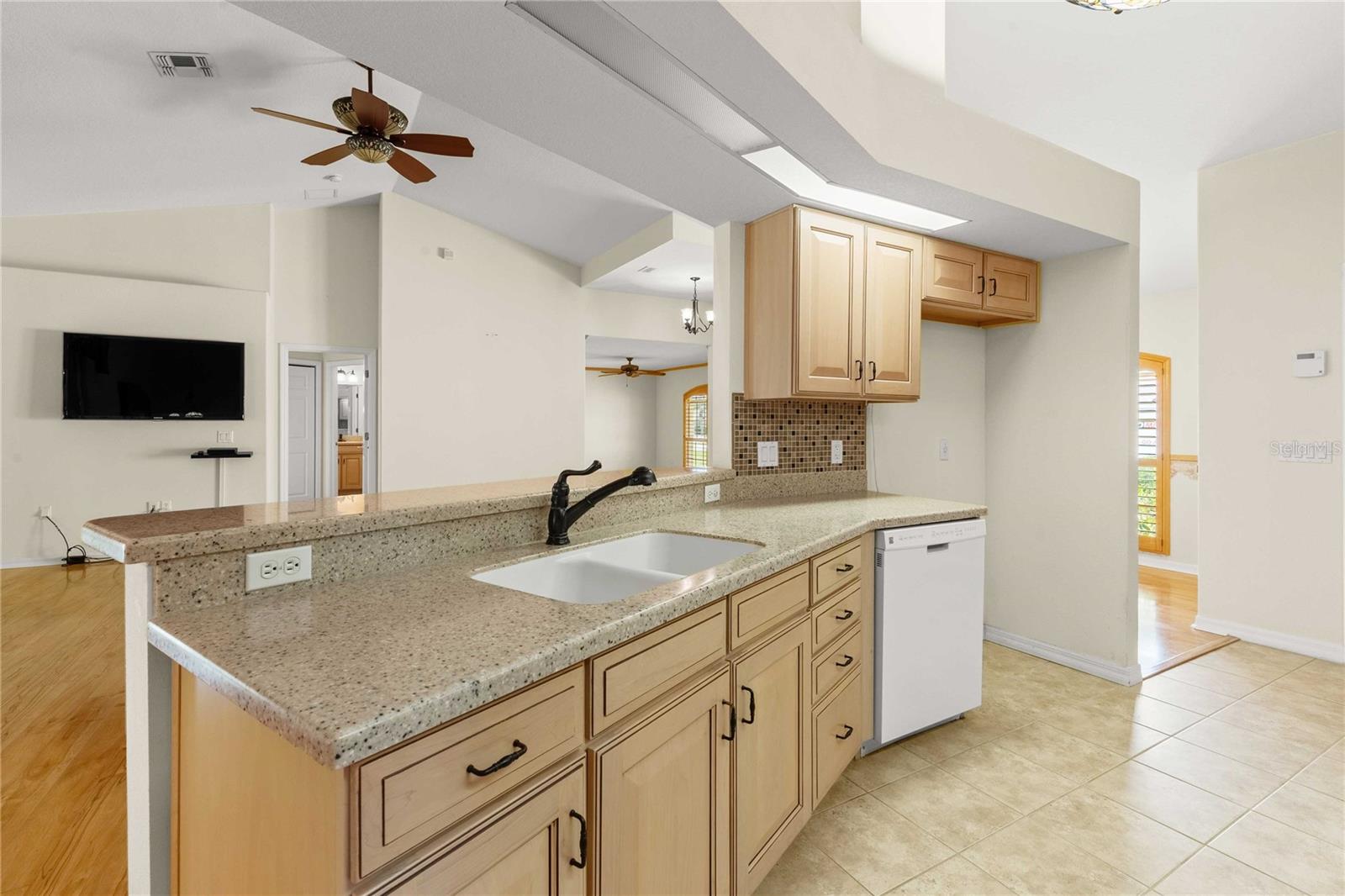 12404 PALM RIDGE DR