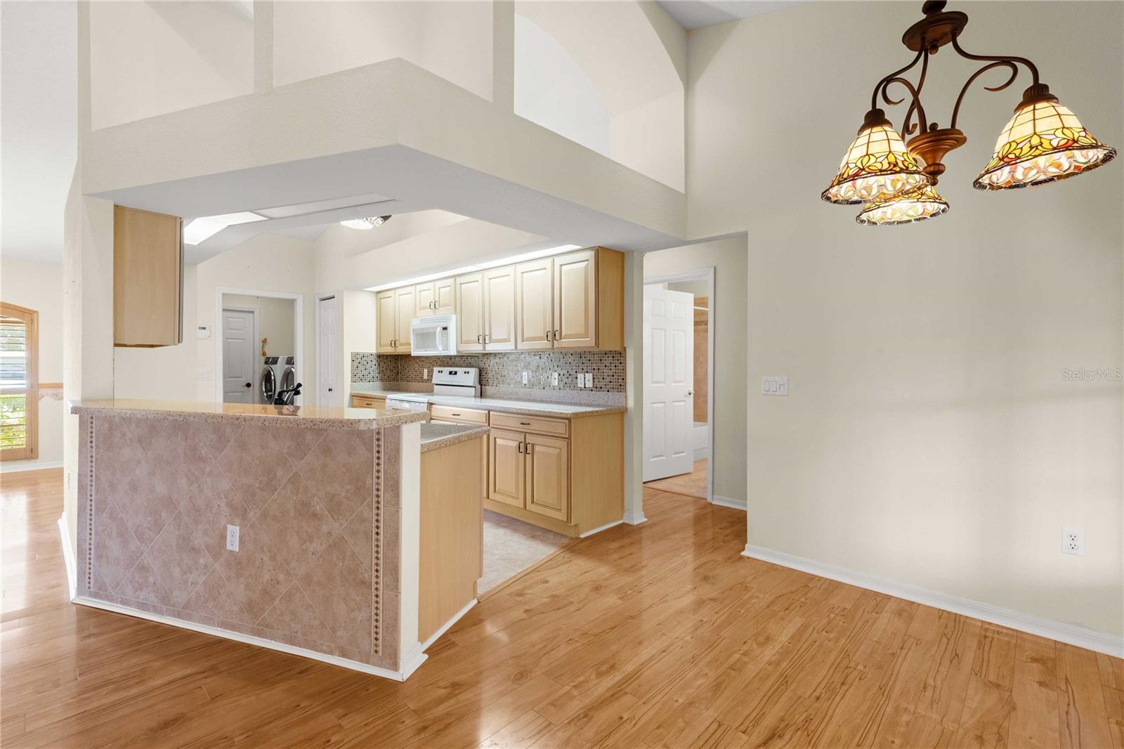 12404 PALM RIDGE DR
