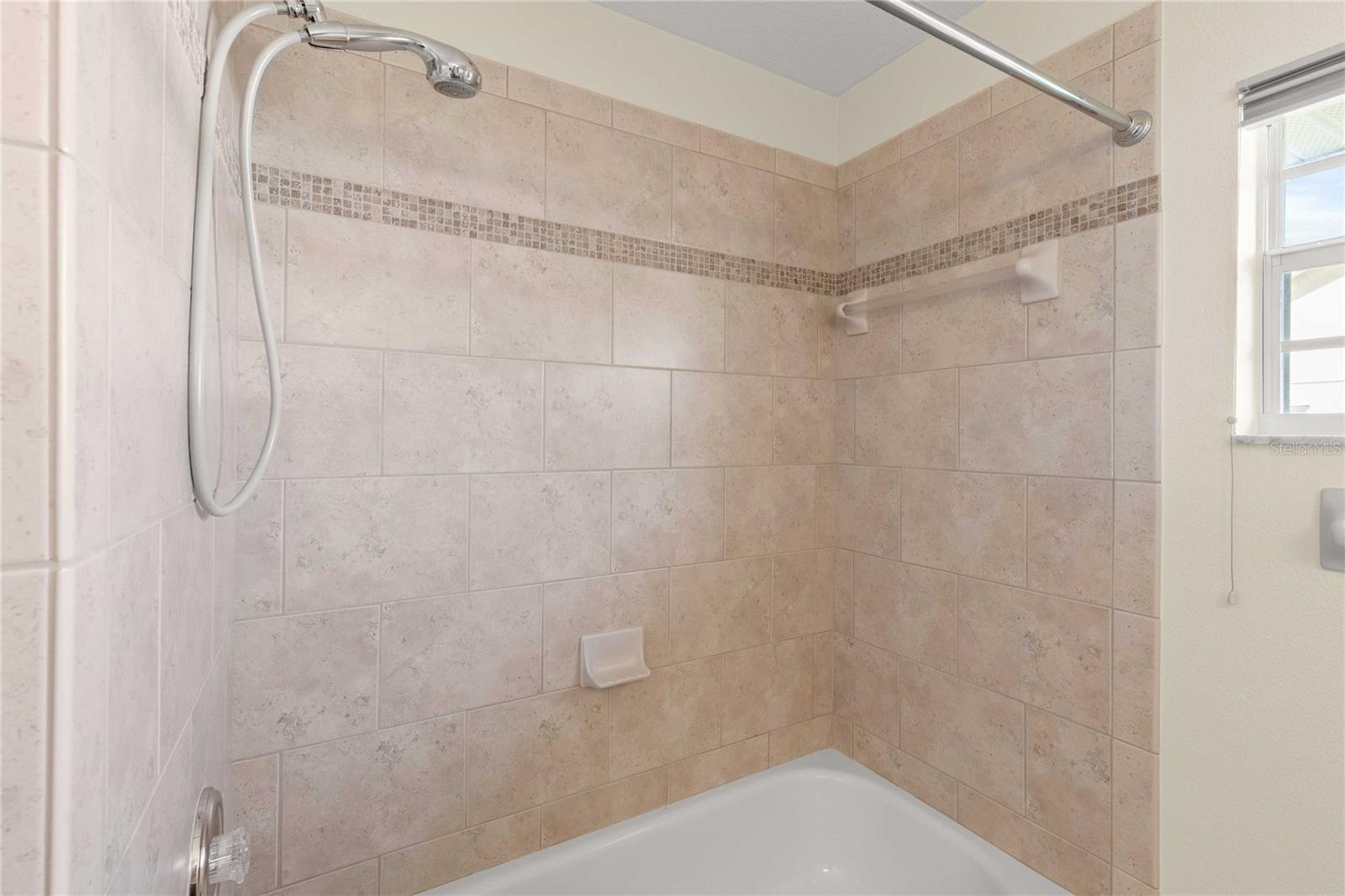 12404 PALM RIDGE DR