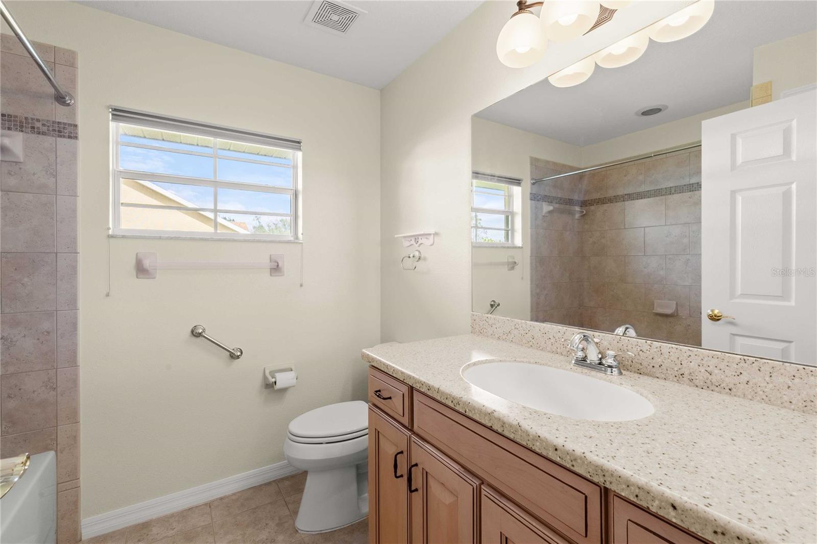 12404 PALM RIDGE DR