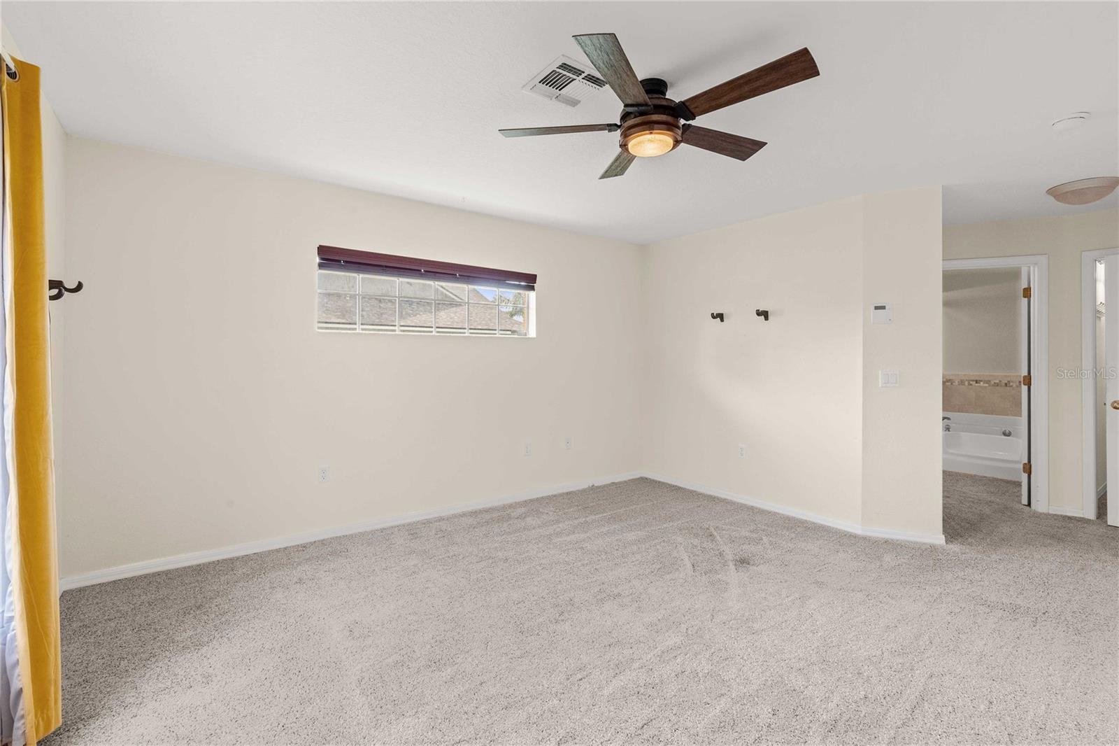 12404 PALM RIDGE DR