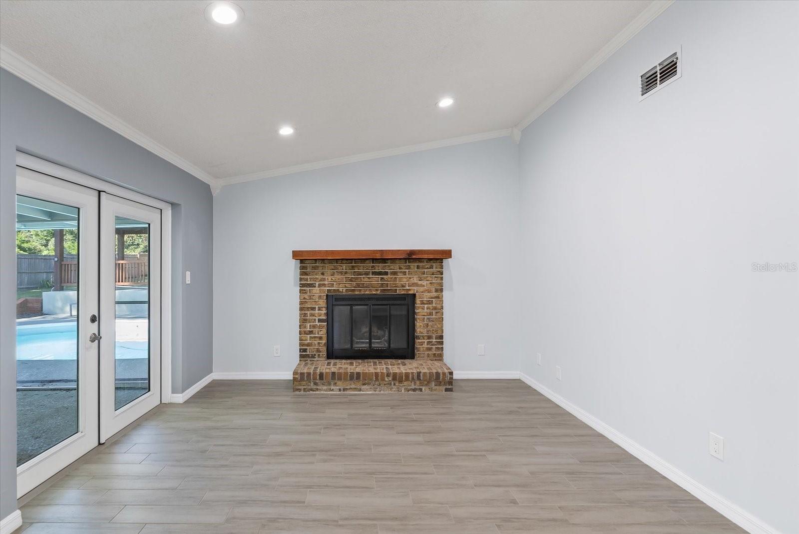 40237 TROTTER LN