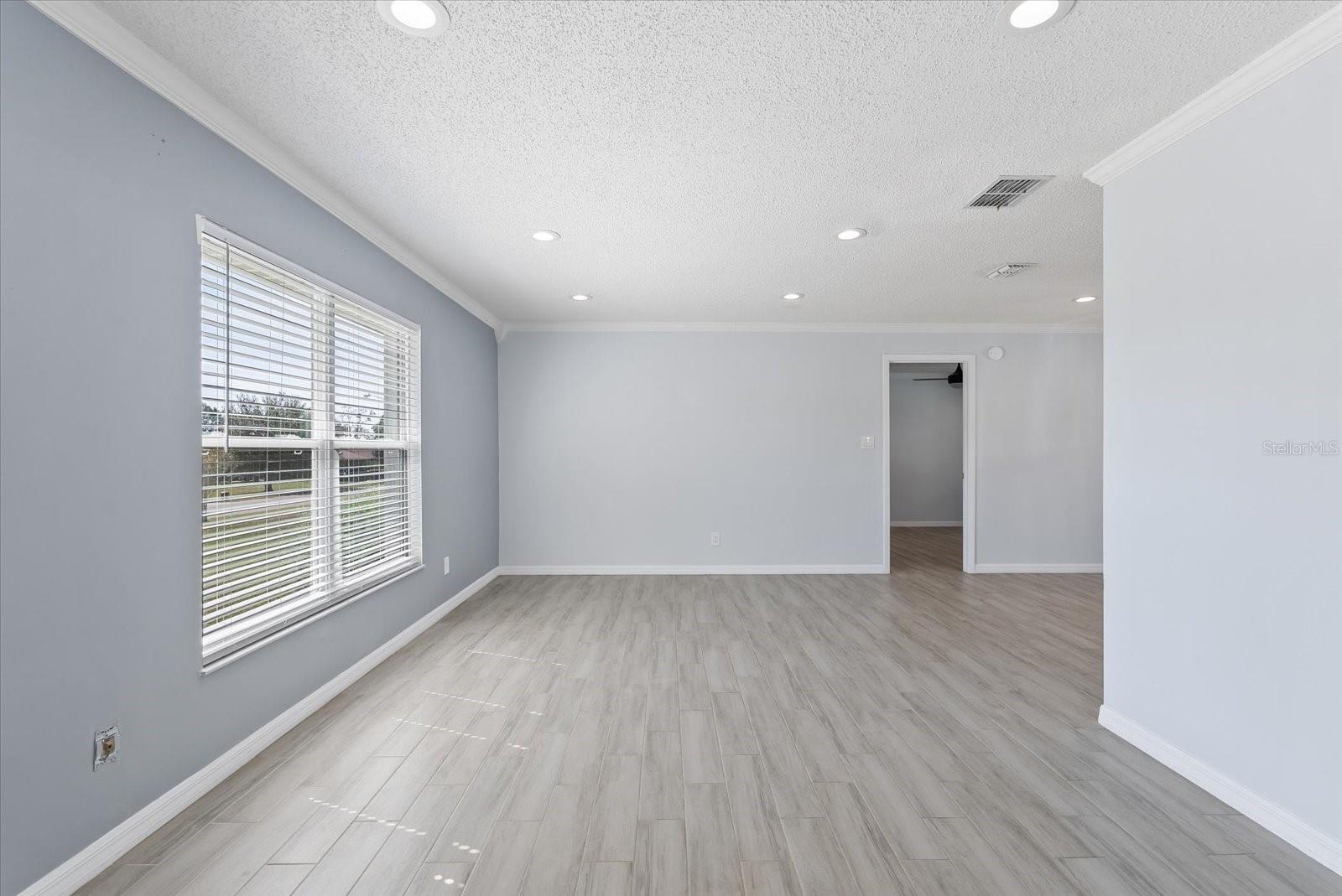 40237 TROTTER LN