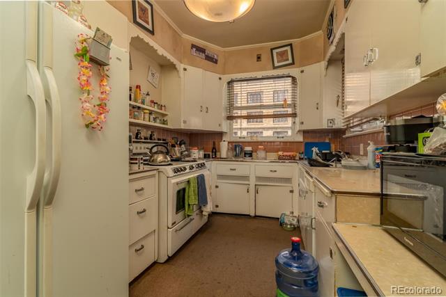 1112 E Bayaud Avenue
