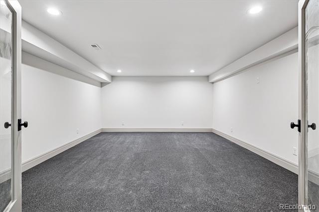 5290 E Nassau Circle