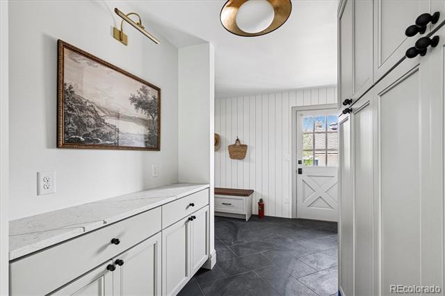5290 E Nassau Circle