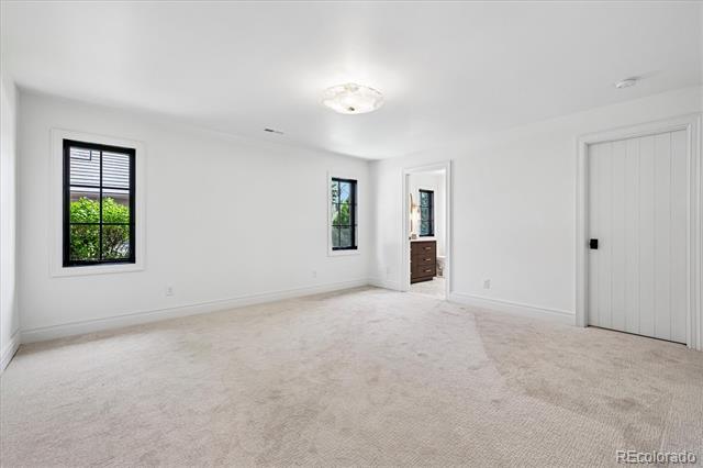 5290 E Nassau Circle
