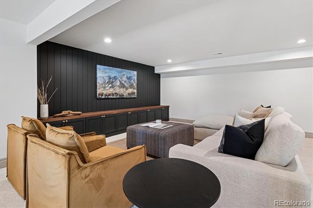 5290 E Nassau Circle