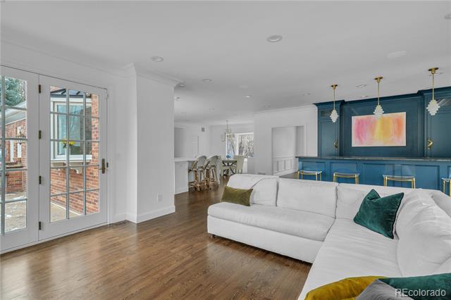 4600 S Columbine Court