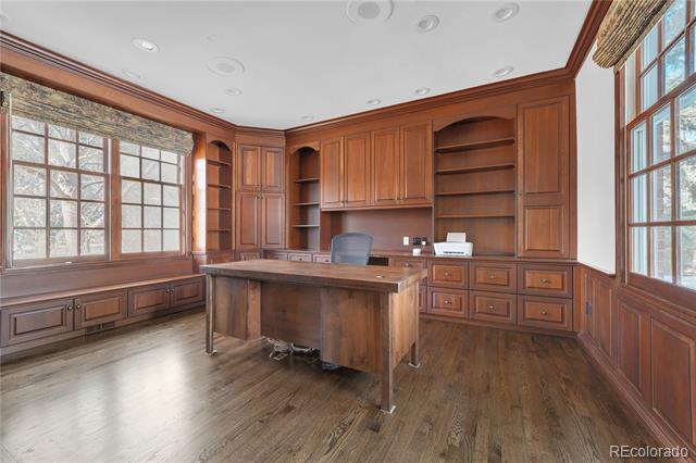 4600 S Columbine Court
