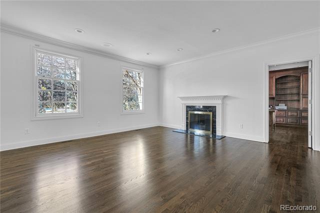 4600 S Columbine Court