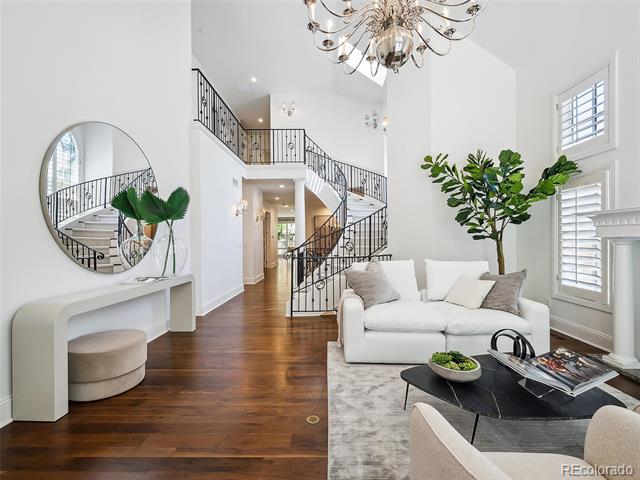 324 Elm Street