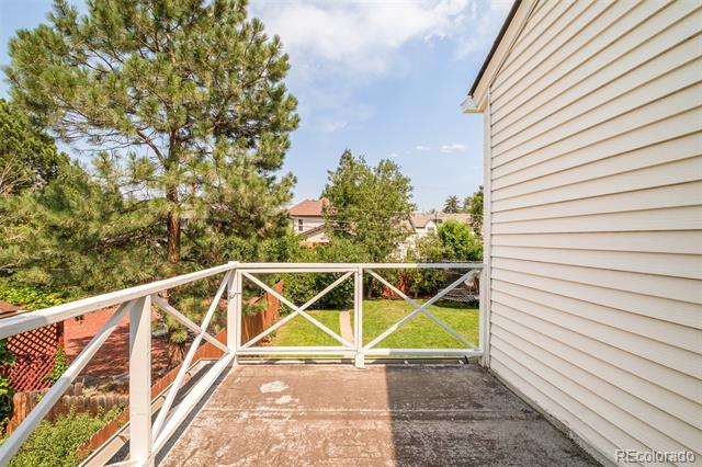 716 Krameria Street