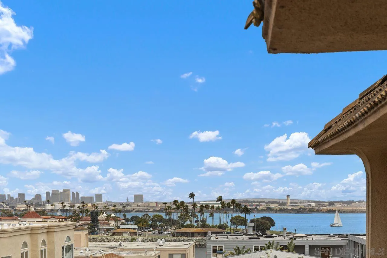 370 Rosecrans St Unit 302