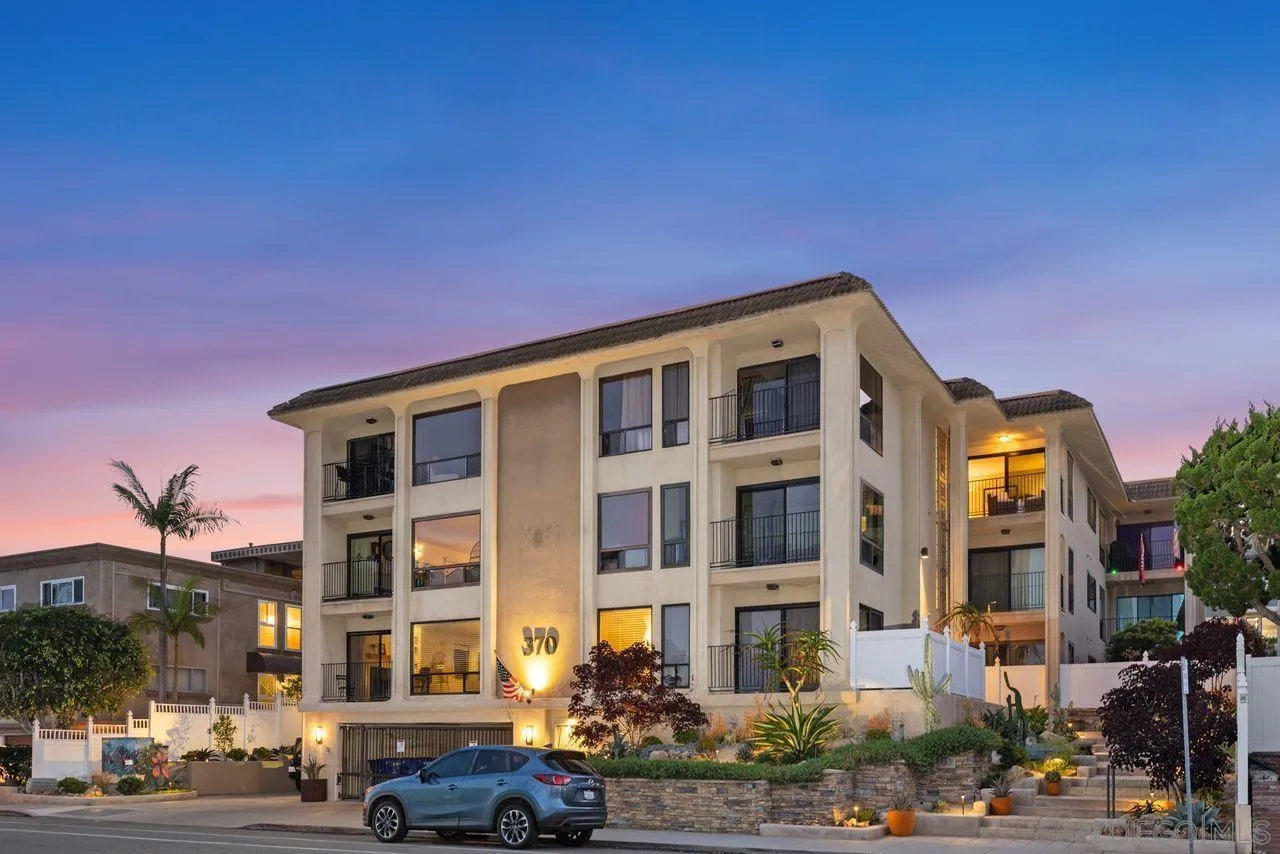 370 Rosecrans St Unit 302
