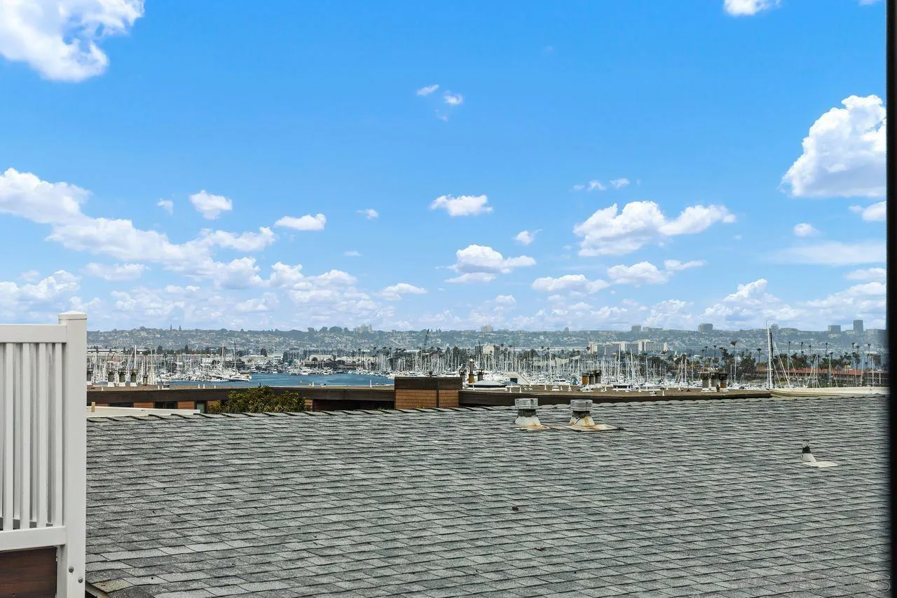 370 Rosecrans St Unit 302