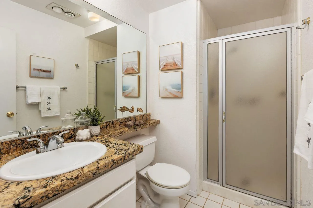370 Rosecrans St Unit 302