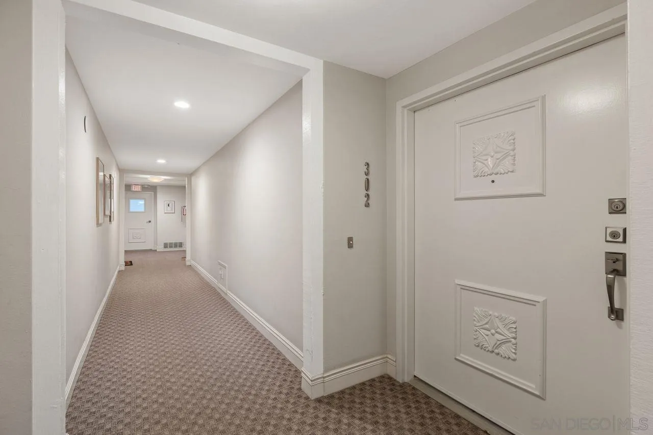 370 Rosecrans St Unit 302