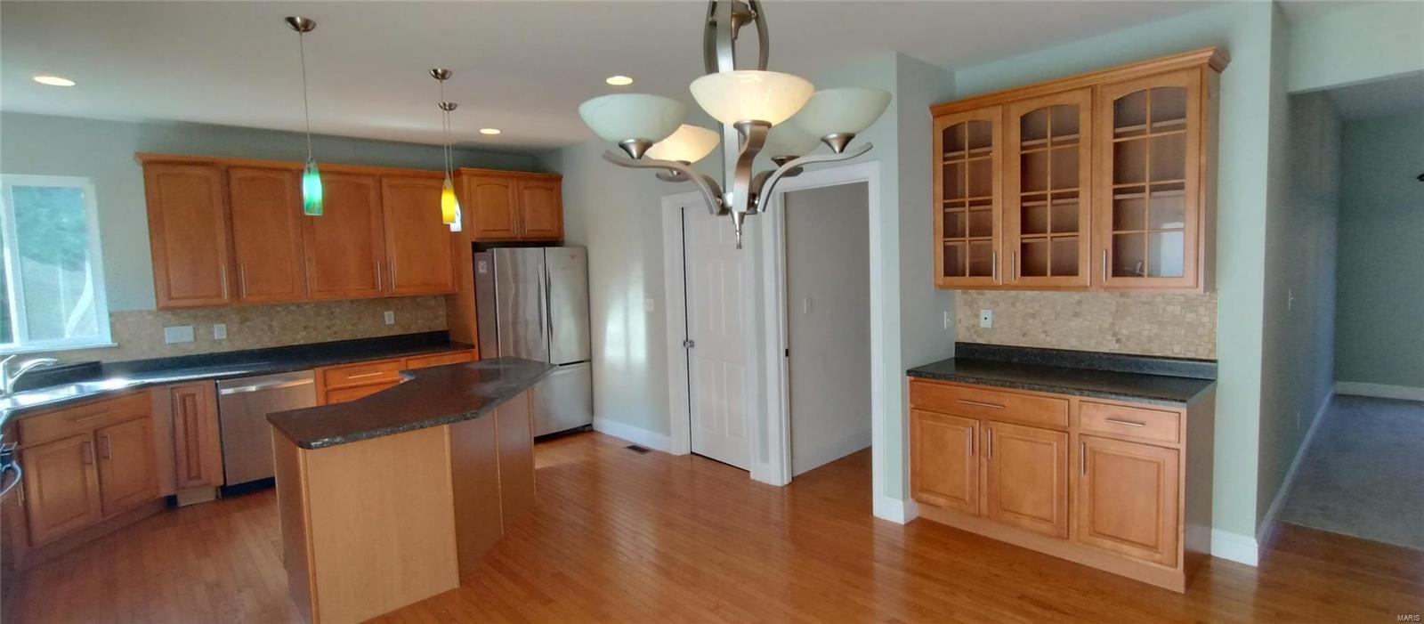 5522 Wooded Creek Drive
