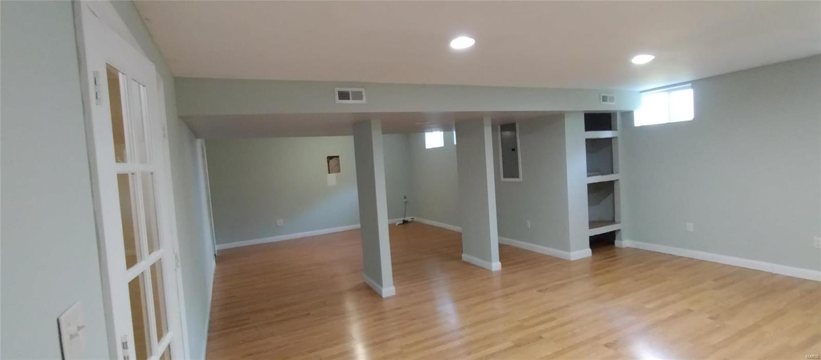 5522 Wooded Creek Drive