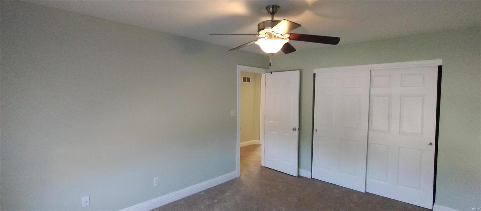 5522 Wooded Creek Drive