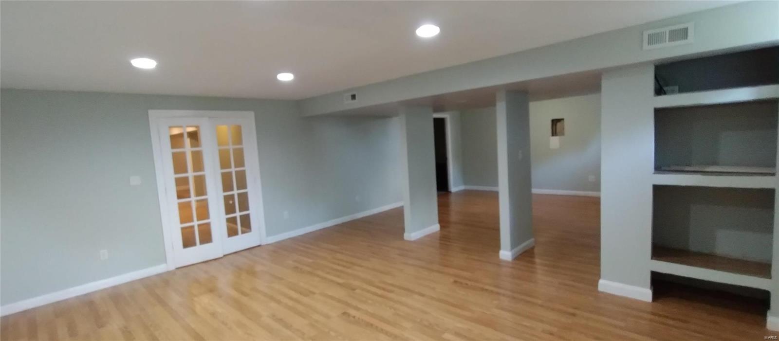 5522 Wooded Creek Drive