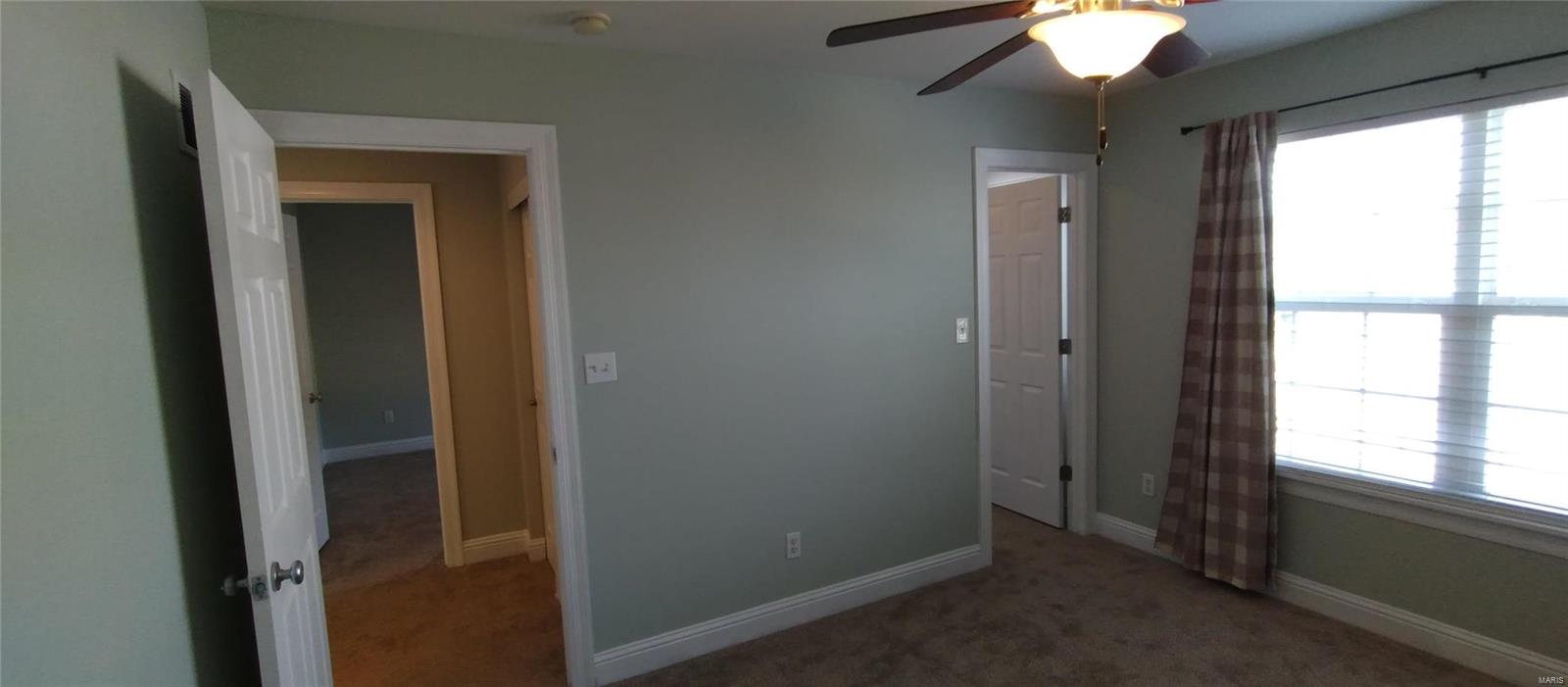 5522 Wooded Creek Drive