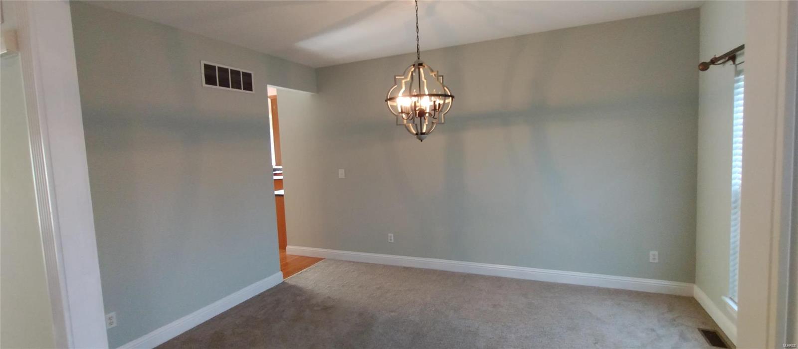 5522 Wooded Creek Drive