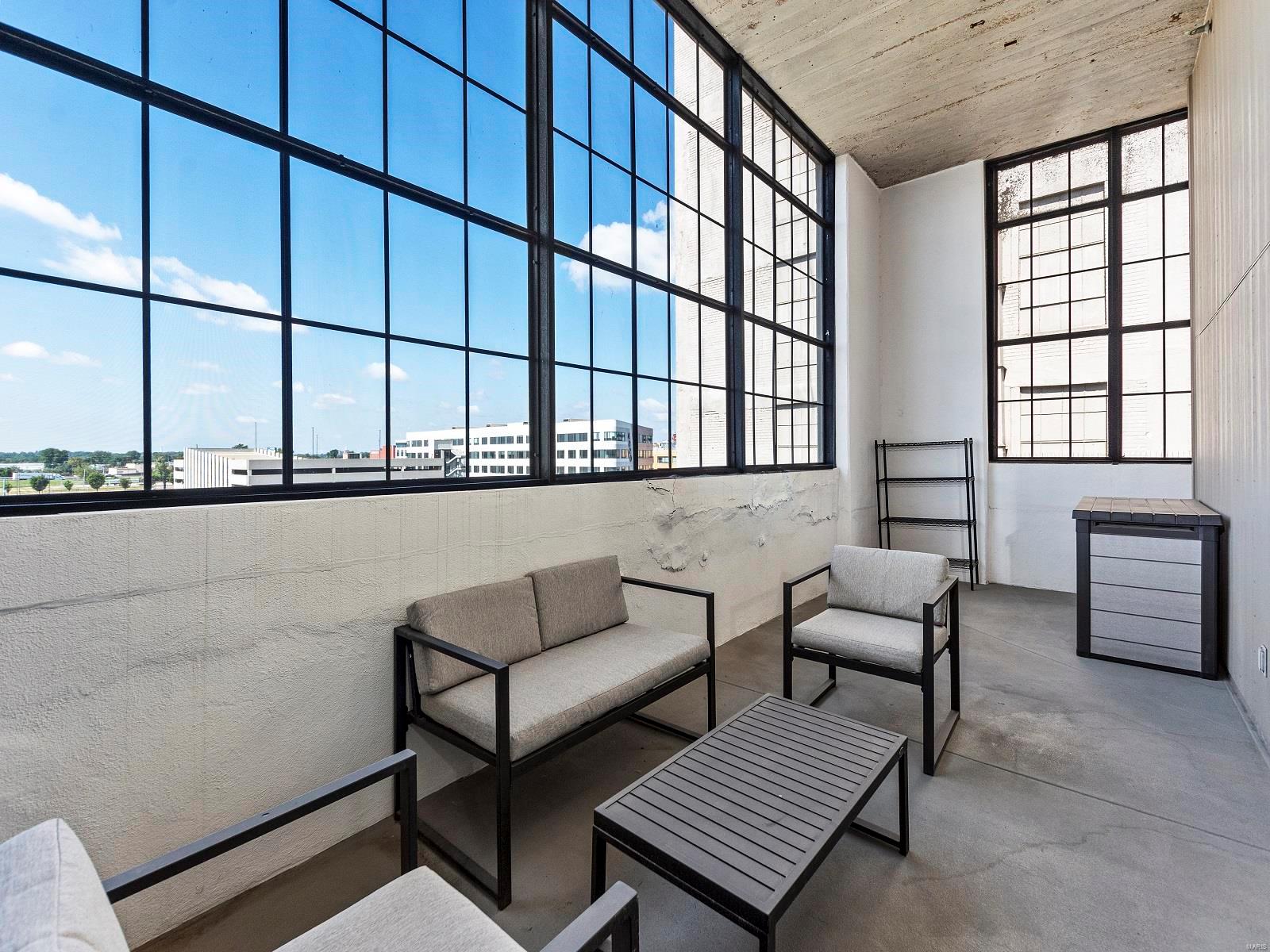 4100 Forest Park Avenue Unit: 524