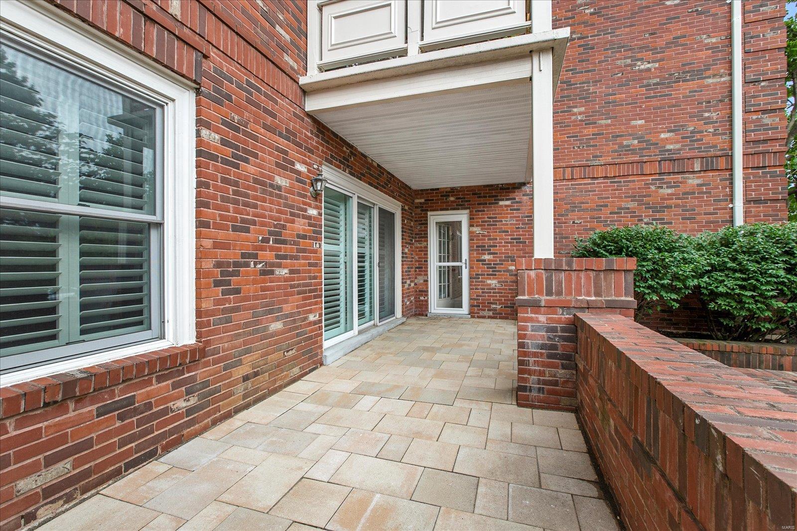 526 Sarah Lane Unit: 18