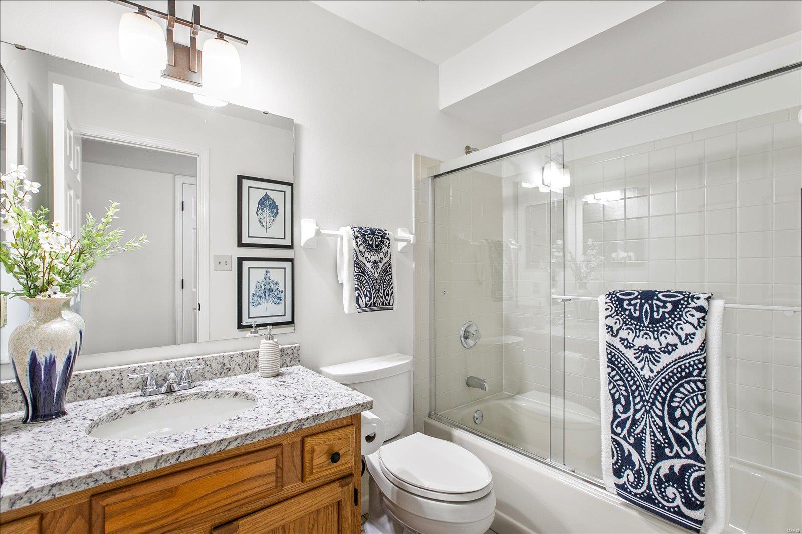 526 Sarah Lane Unit: 18