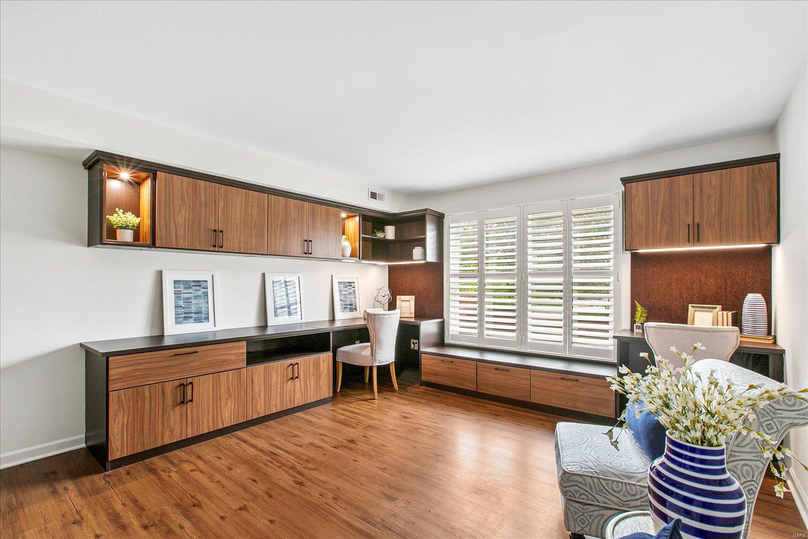 526 Sarah Lane Unit: 18