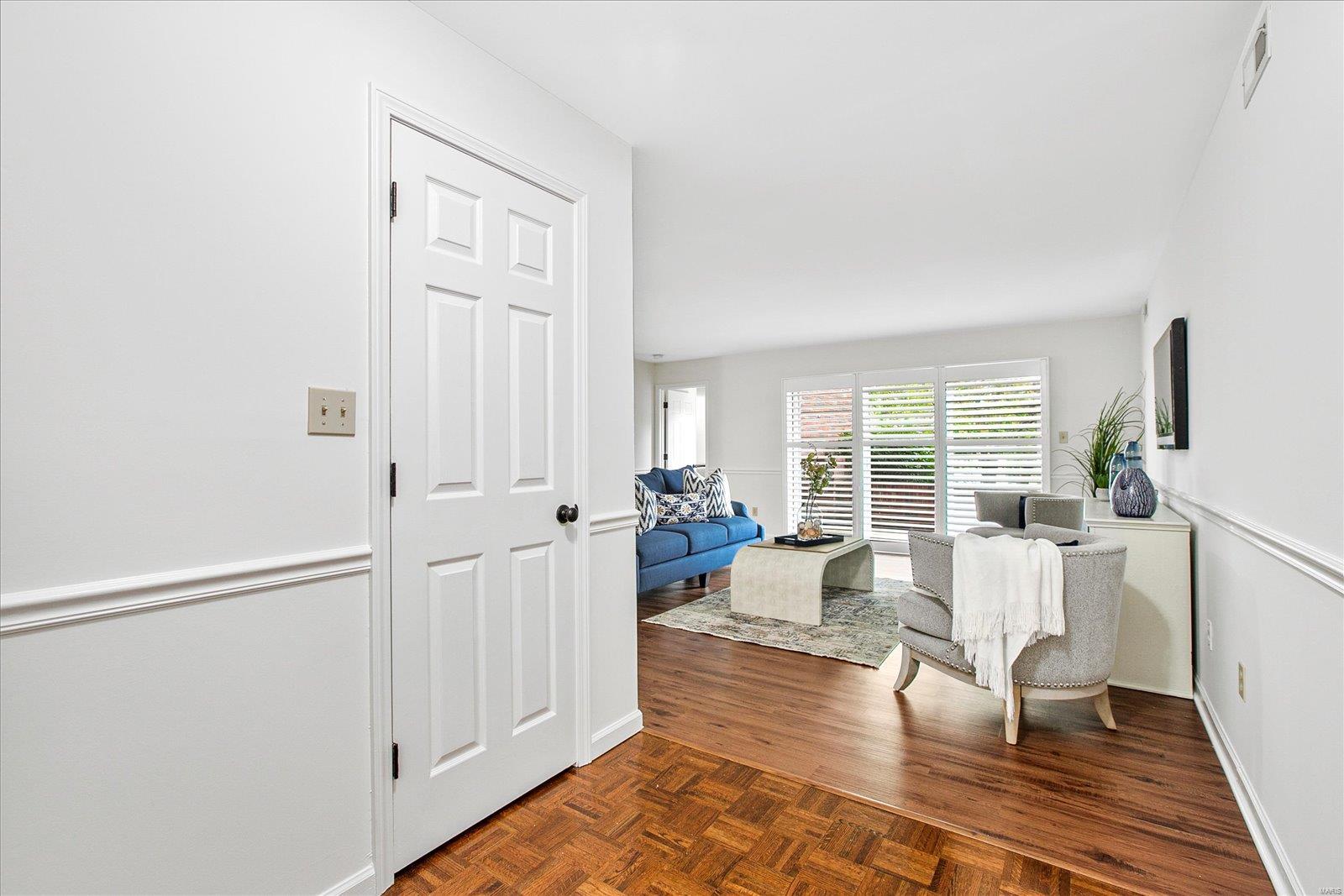 526 Sarah Lane Unit: 18