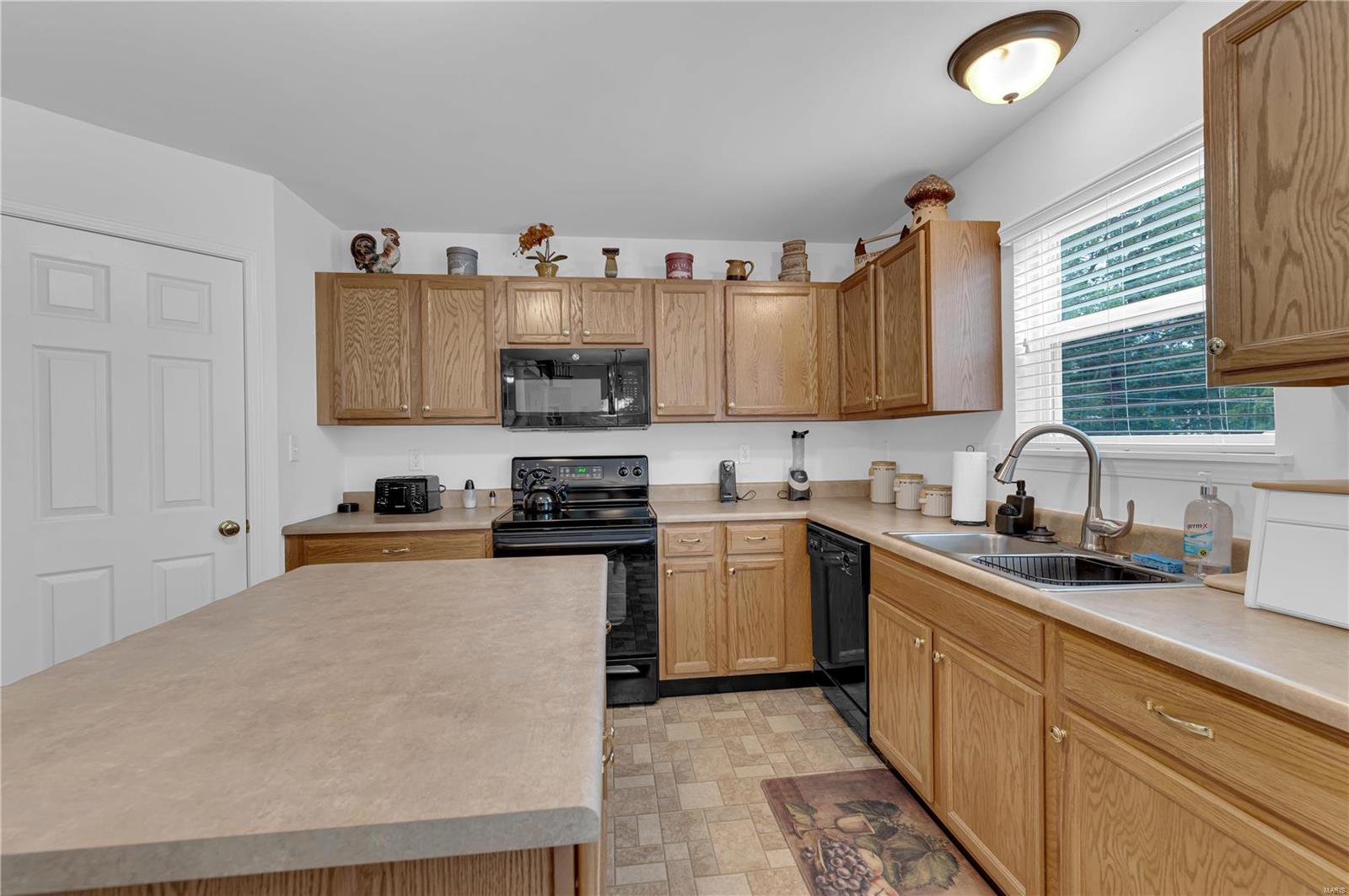 433 Dovedale Drive
