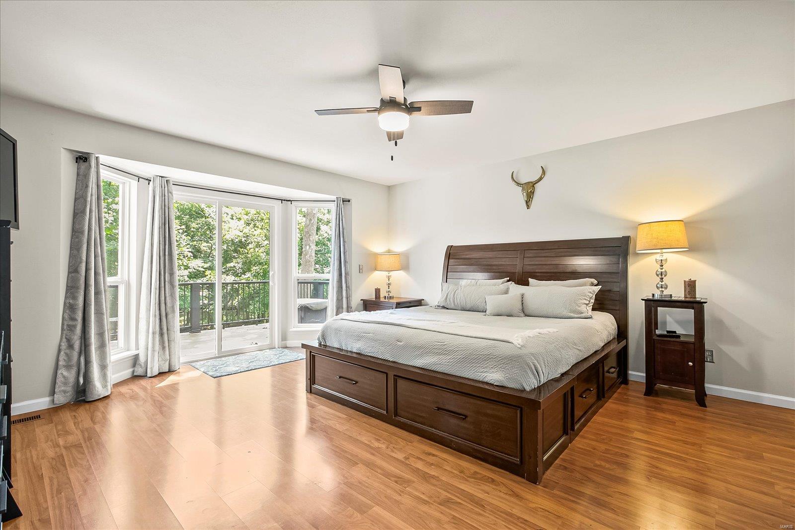 500 Hickory Manor