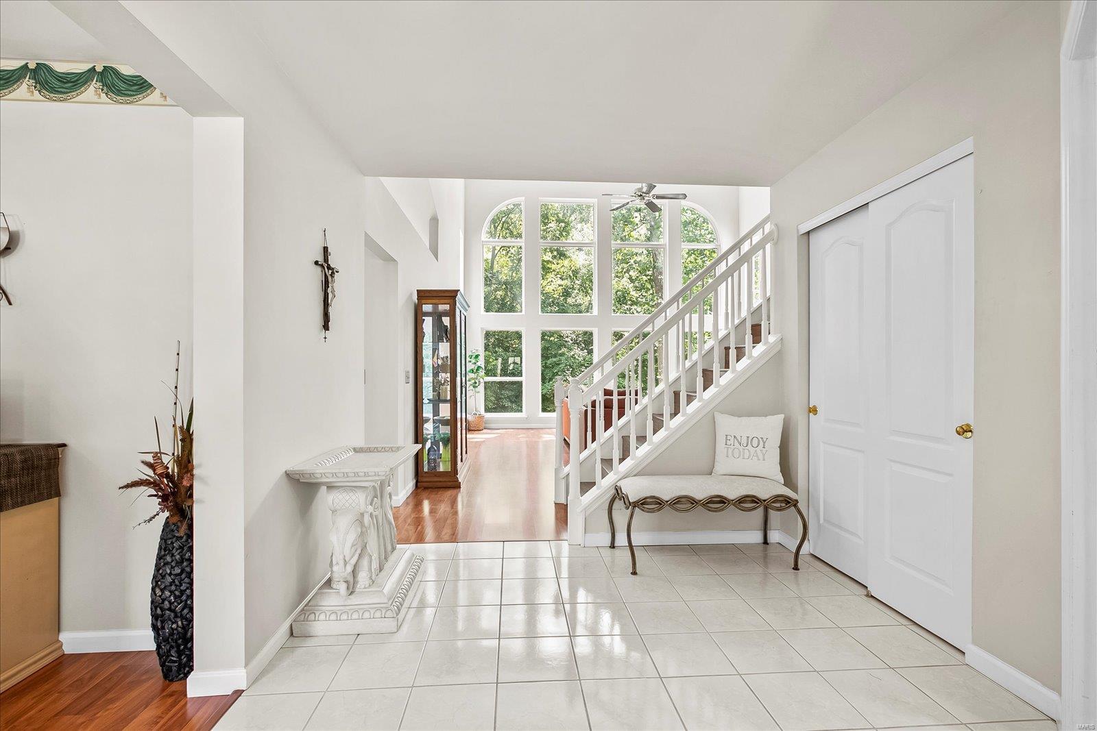 500 Hickory Manor