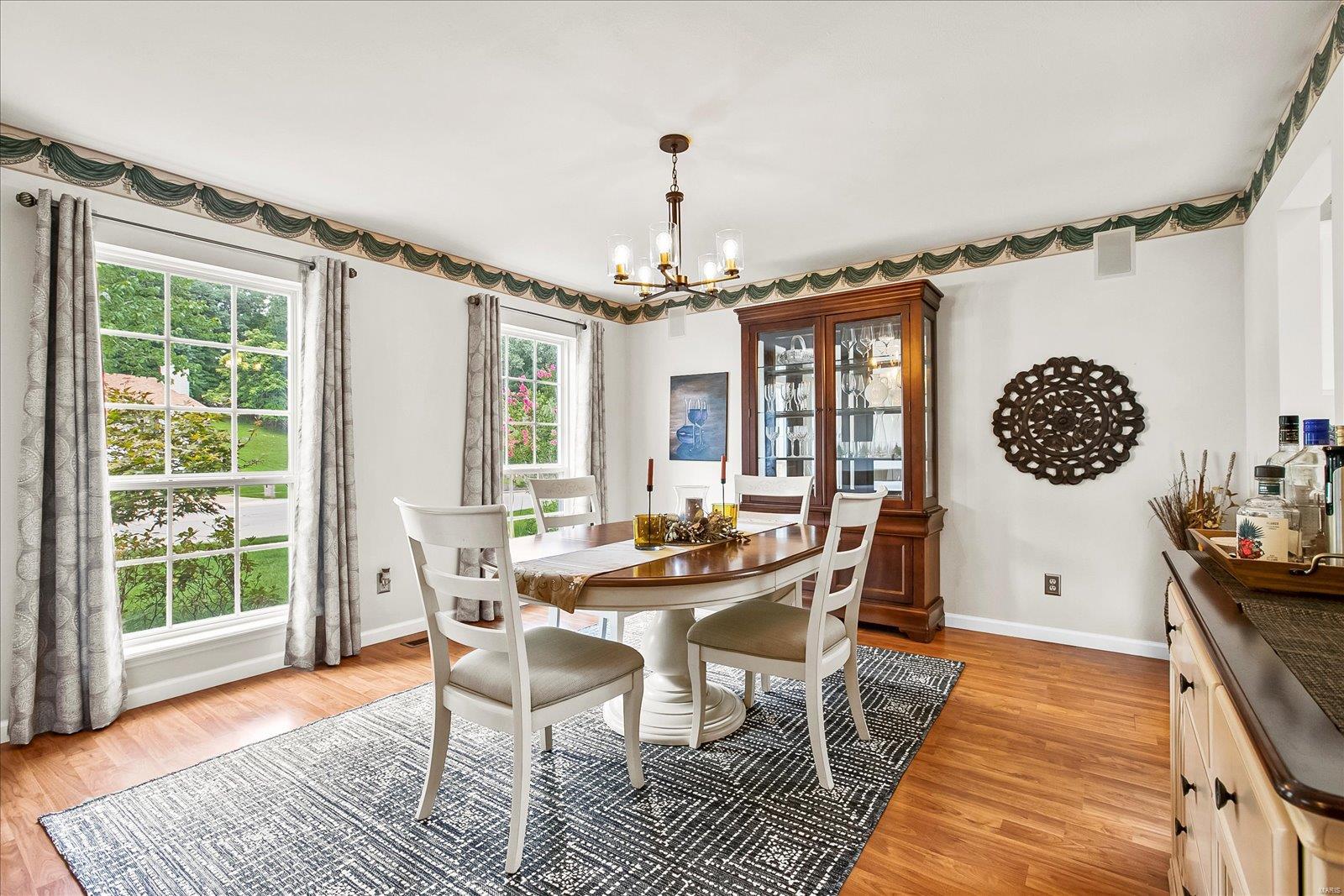 500 Hickory Manor