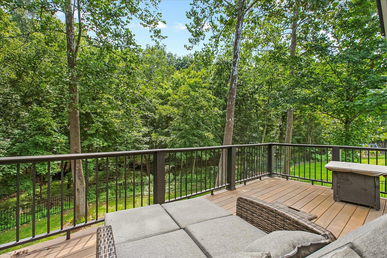 500 Hickory Manor