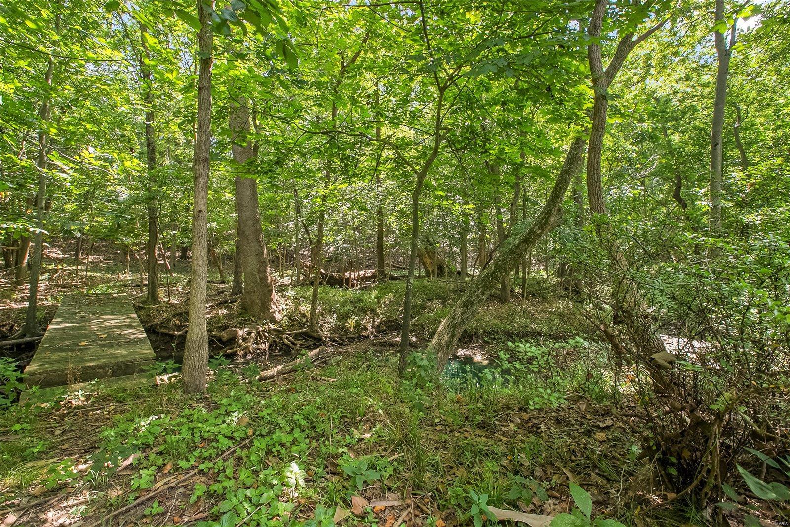 500 Hickory Manor