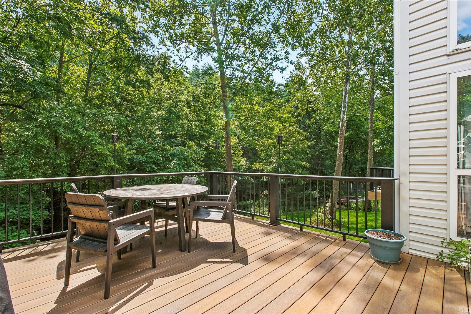 500 Hickory Manor