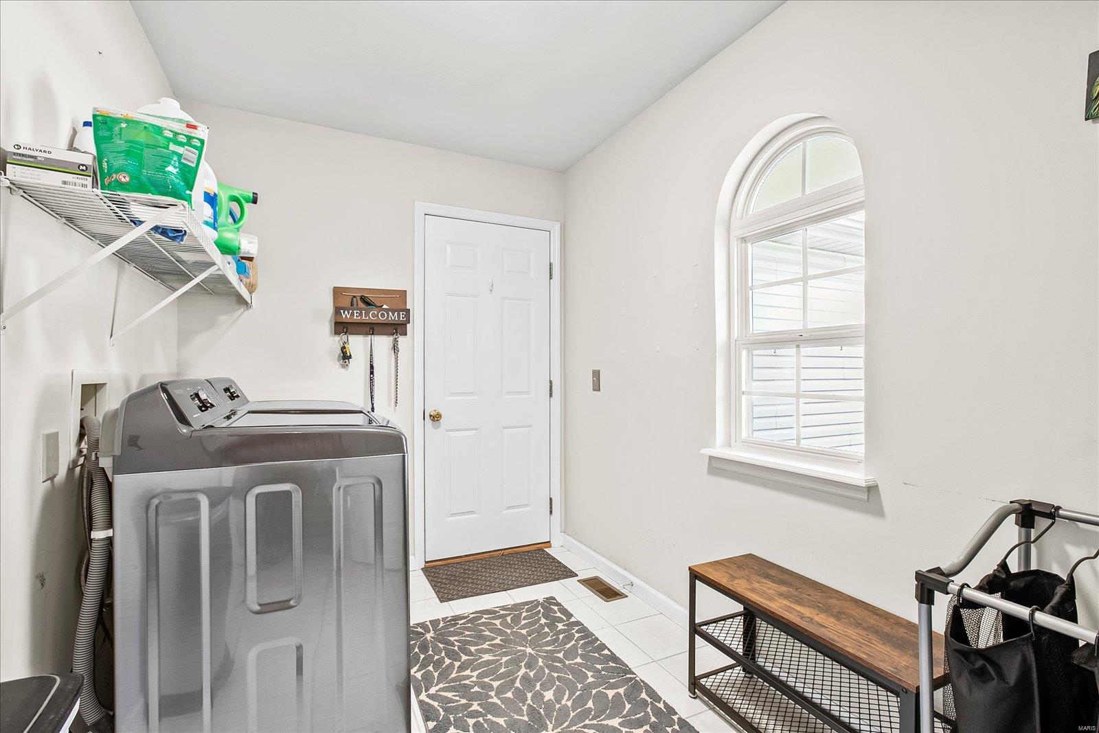 500 Hickory Manor
