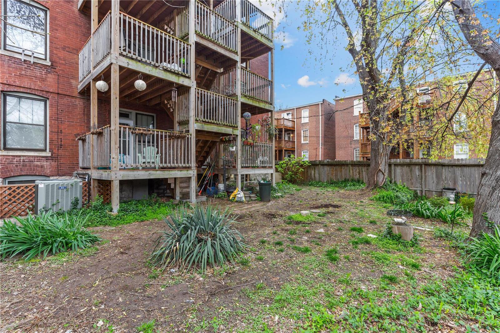 1716 Waverly Unit: 1A