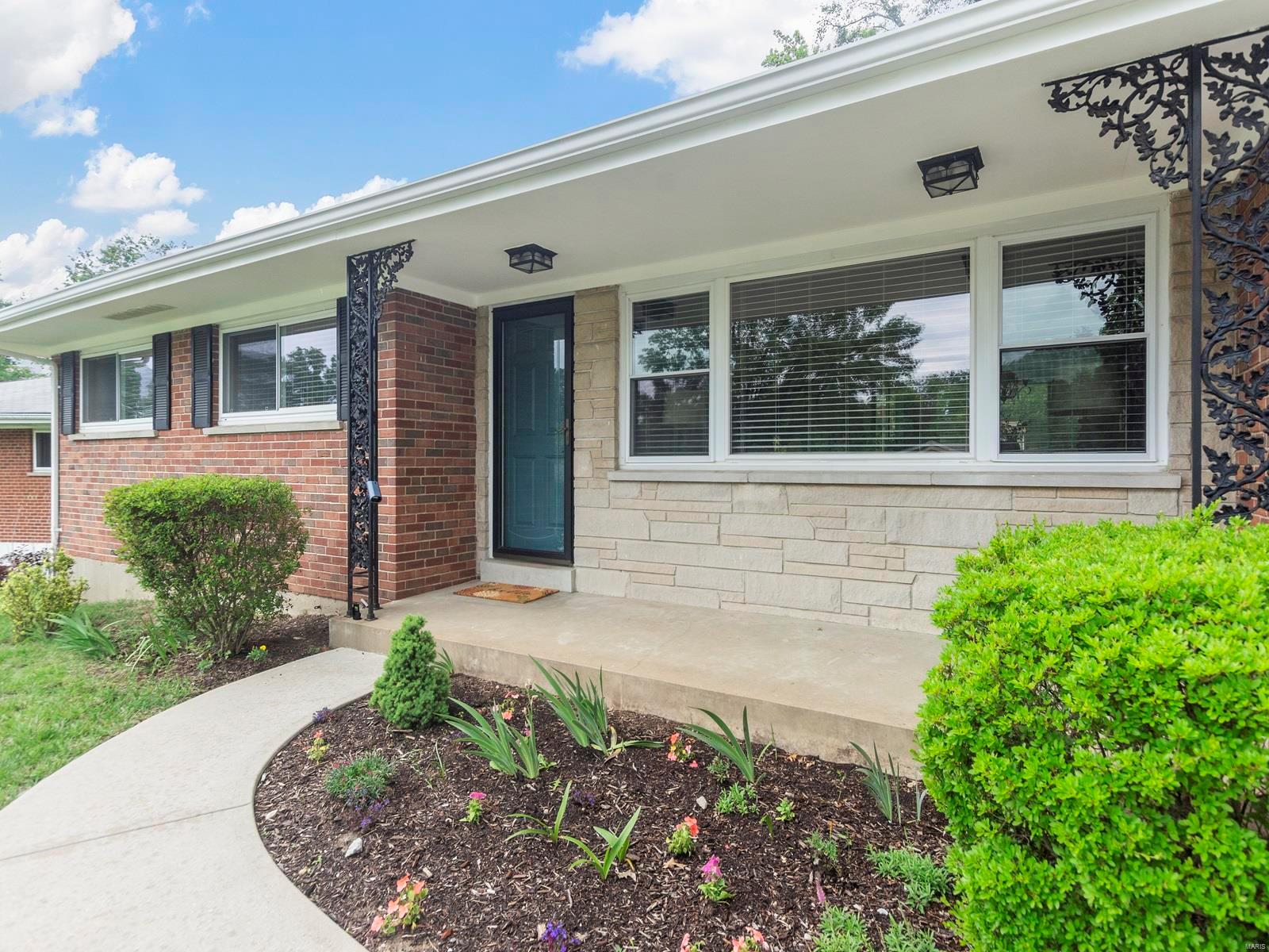 8923 Fox Park Drive
