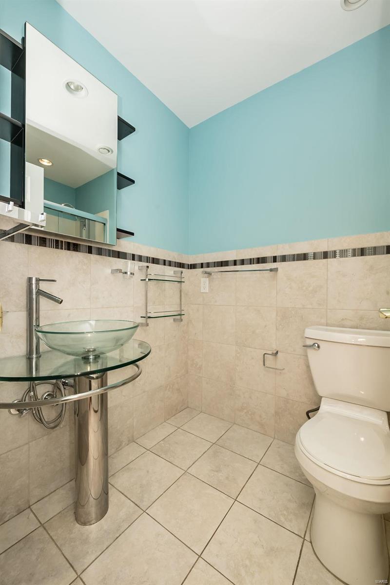 816 S Hanley Road Unit: 4D