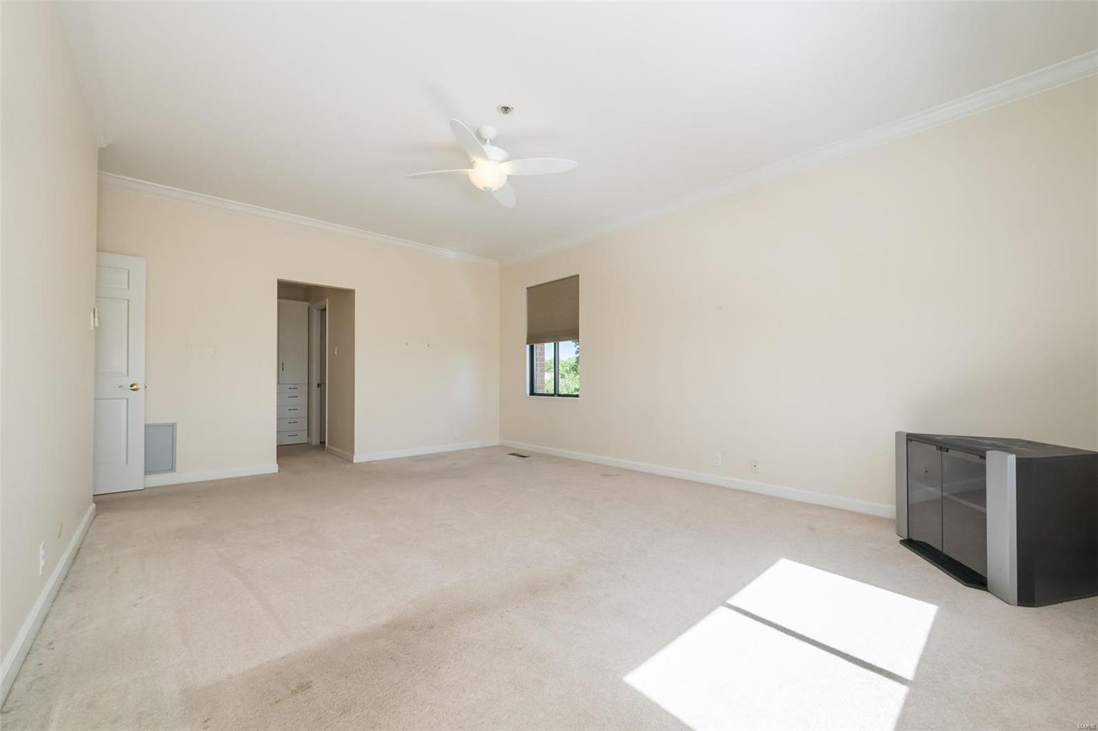 816 S Hanley Road Unit: 4D