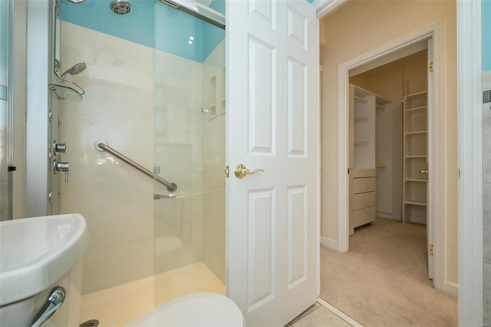 816 S Hanley Road Unit: 4D